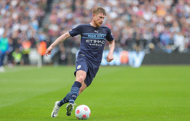 老鹰6人上双掀翻勇士，库巴61分成空砍，交易迫在眉睫，一战看清以下9名球星