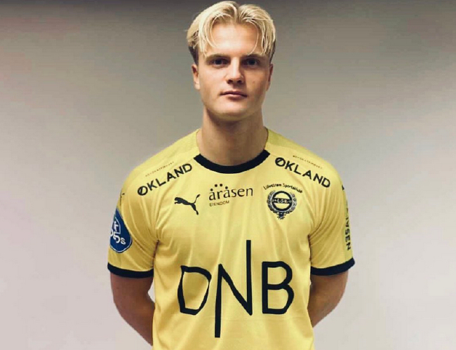 [NBA]伦纳德背身单打 后仰跳投颠进篮筐